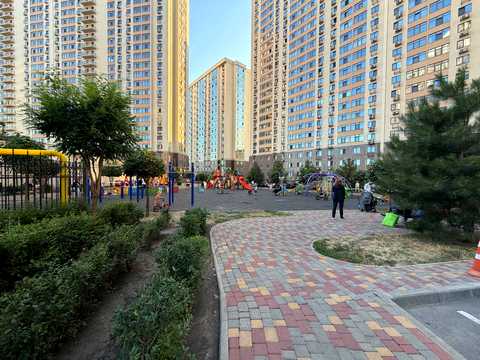 квартира за адресою Академіка Сахарова вул., (59 перлина)