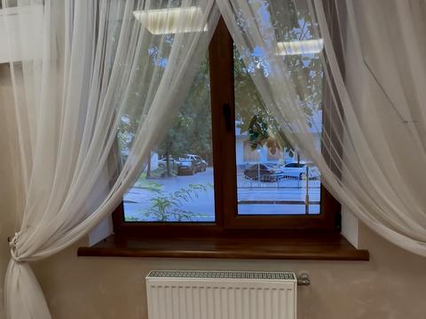 комерційна за адресою Василя Порика вул., 22/27