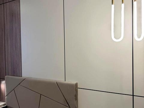 дом по адресу Володимира Івасюка ул.