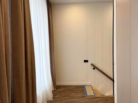 дом по адресу Володимира Івасюка ул.