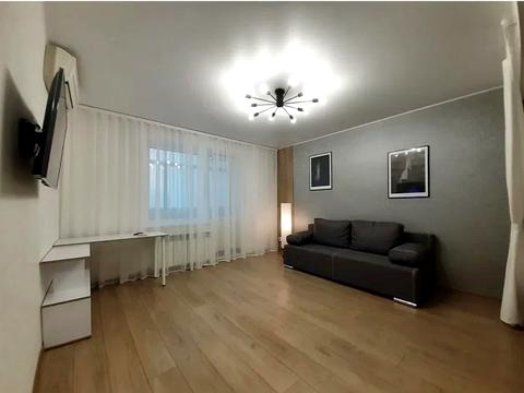 квартира за адресою Слави бульв., 8