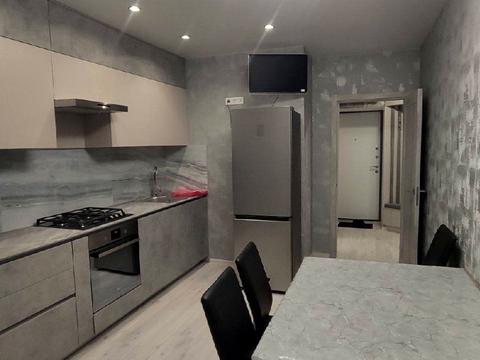 квартира за адресою Академіка Сахарова вул., 5-Є