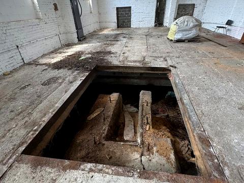 коммерческая по адресу Центральна, 113