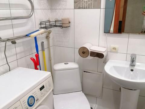 квартира за адресою Космонавтів вул., 104