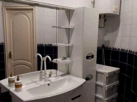 квартира за адресою Марії Приймаченко бульв. (Академіка Ліхачова), 8-А