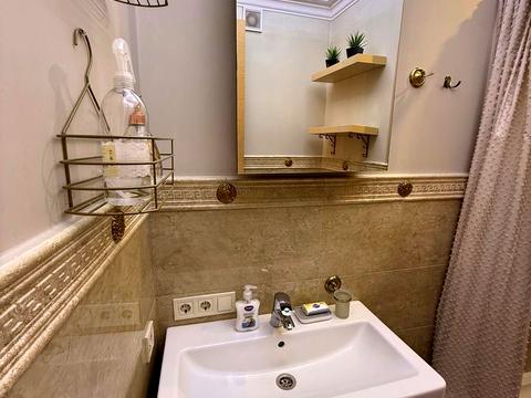 квартира за адресою Київ, Богдана Хмельницького вул., 68