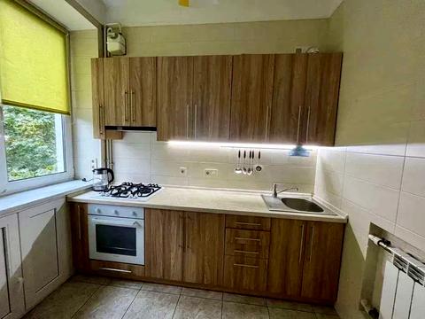 квартира за адресою Кловський узвіз, 4