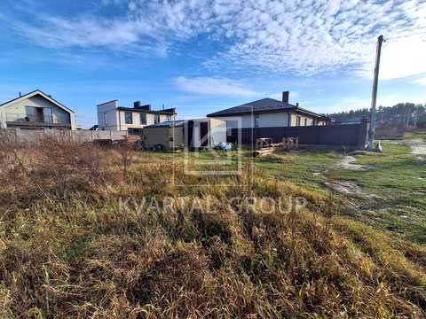 участок по адресу Евгения Плужника ул., 12