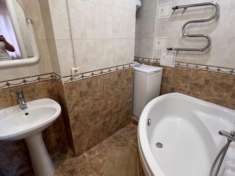 квартира за адресою Велика Васильківська вул. (Червоноармійська), 114