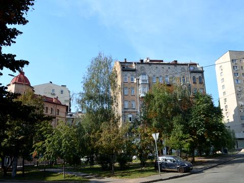квартира за адресою Київ, Алли Горської пров. (Чеслава Бєлінського), 5