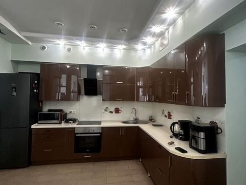 квартира за адресою Академіка Корольова вул., 5/4