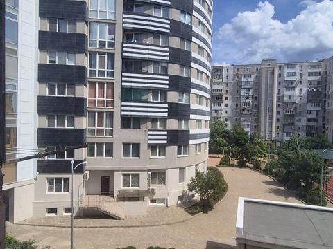 квартира за адресою Героїв Оборони Одеси вул. (Героїв Сталінграду), 20
