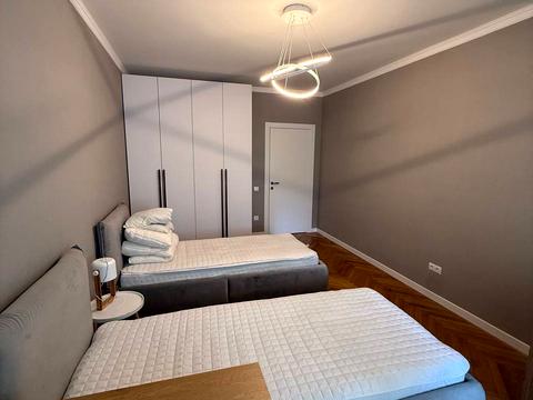 квартира за адресою Срібнокільська вул., 24
