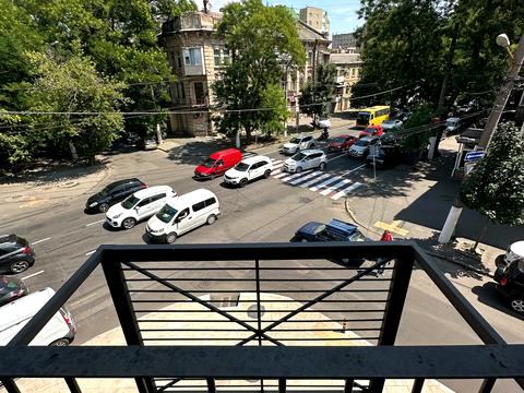 коммерческая по адресу Большая Арнаутская ул., (Будинок)