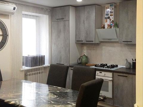 квартира за адресою Академіка Корольова вул., 48/1