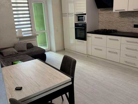 квартира за адресою Роксоляни вул., 43