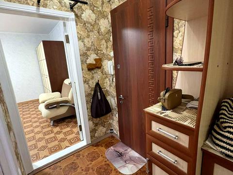 квартира за адресою Князя Володимира Великого просп., 102