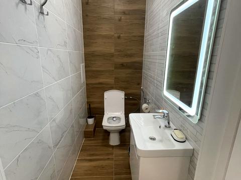 квартира за адресою Сім'ї Кульженків вул. (Петра Дегтяренка), 37