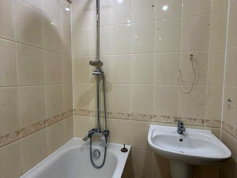 квартира за адресою Академіка Грушевського вул., 75