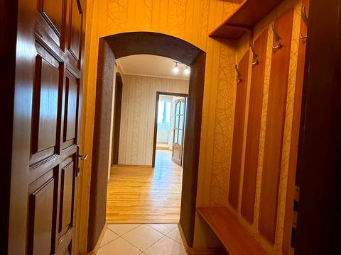 квартира за адресою Академіка Грушевського вул., 75
