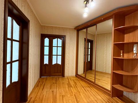 квартира за адресою Академіка Грушевського вул., 75