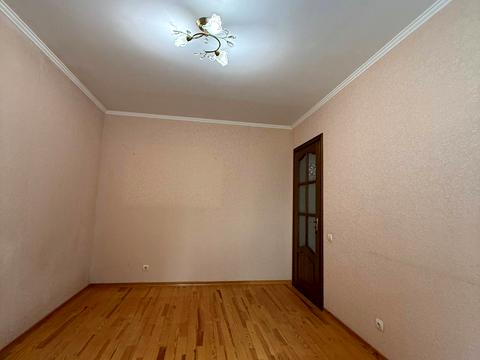 квартира за адресою Академіка Грушевського вул., 75