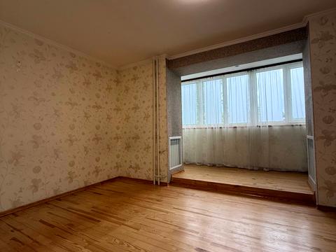 квартира за адресою Академіка Грушевського вул., 75