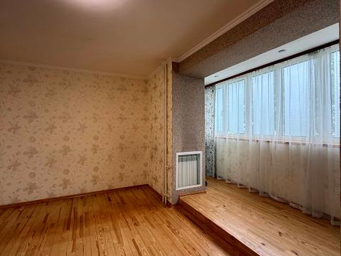 квартира за адресою Академіка Грушевського вул., 75