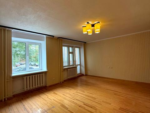 квартира за адресою Академіка Грушевського вул., 75