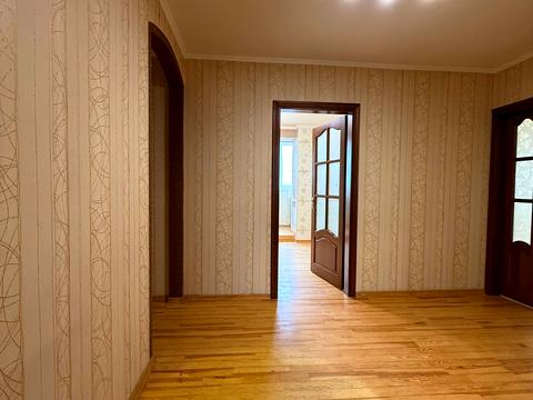 квартира за адресою Академіка Грушевського вул., 75