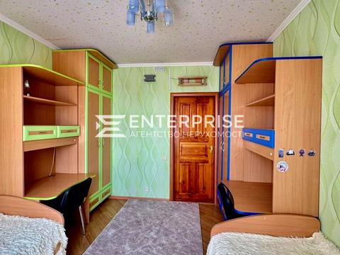 квартира за адресою Миколи Ушакова вул., 18