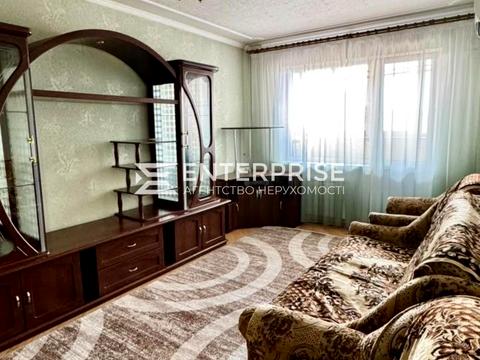квартира за адресою Миколи Ушакова вул., 18