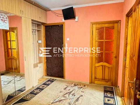 квартира за адресою Миколи Ушакова вул., 18