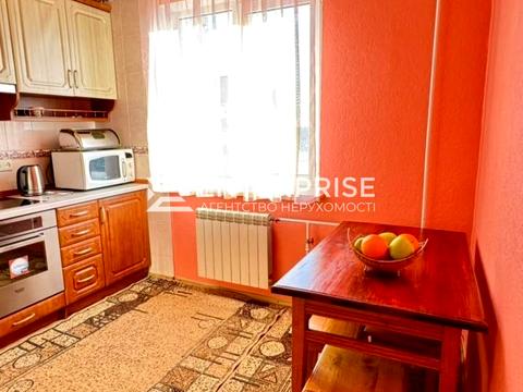 квартира за адресою Миколи Ушакова вул., 18