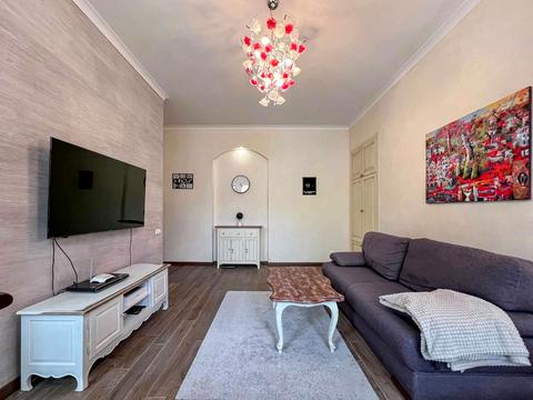 квартира за адресою Шовковична вул., 38