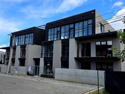квартира за адресою Героїв Майдану вул. (Червоноармійська), 270