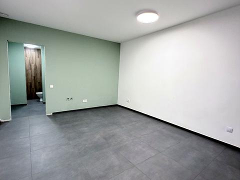 комерційна за адресою Одеса, Манежна вул., 30