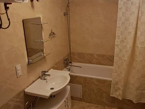 квартира за адресою Анни Ахматової вул., 22