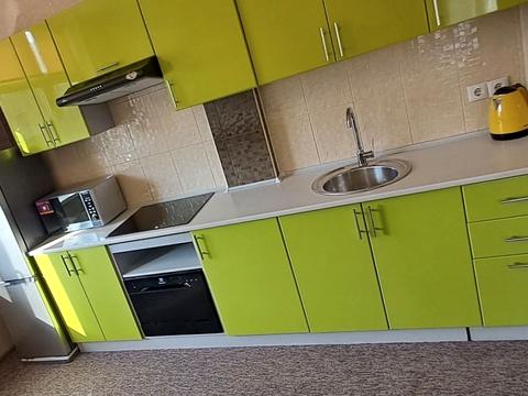 квартира за адресою Анни Ахматової вул., 22