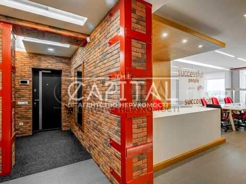 комерційна за адресою Почайнинська вул., 70
