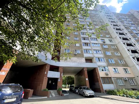 квартира за адресою Академіка Глушкова просп., 51