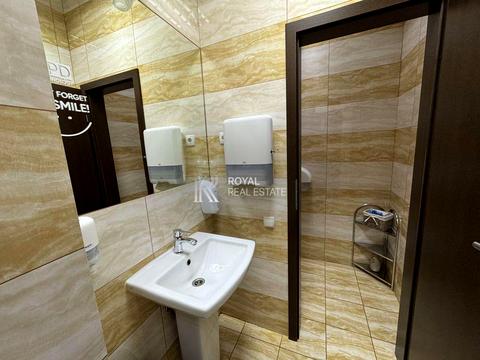 коммерческая по адресу Красилівська вул., 11