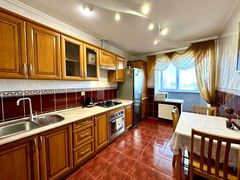 квартира за адресою Академіка Корольова вул., 24