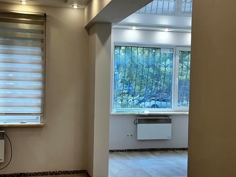 комерційна за адресою Академіка Корольова вул., 112