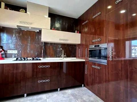 квартира по адресу Героев просп., 11