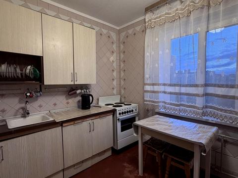 квартира за адресою Анни Ахматової вул., 8