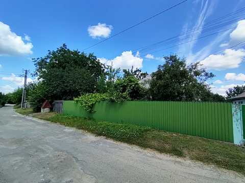 дом по адресу Шкільна