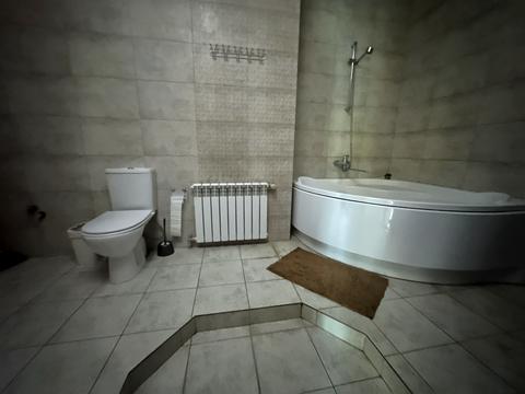 будинок за адресою Вишнева вул.