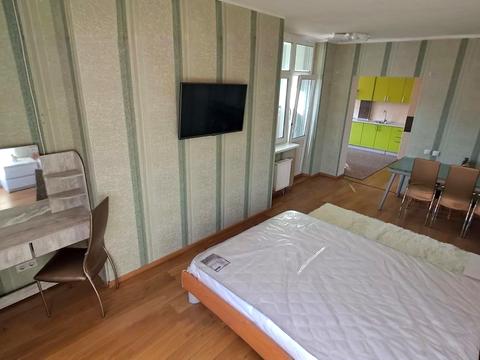 квартира за адресою Анни Ахматової вул., 22
