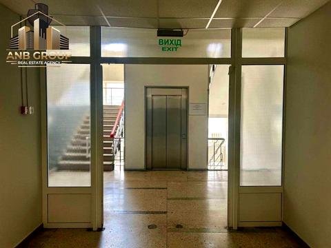 комерційна за адресою Київ, Митрополита Василя Липківського вул. (Урицького), 45